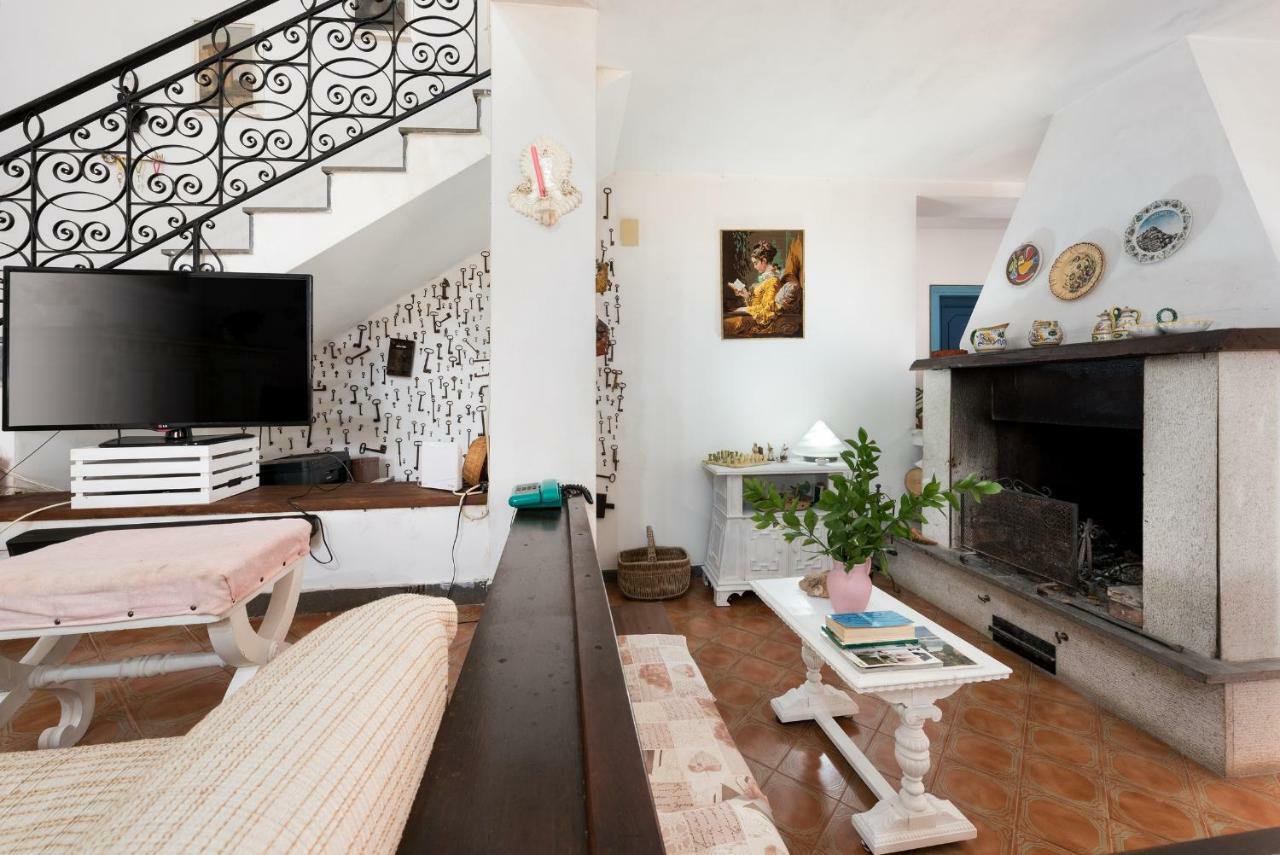 B&B Villa Il Carrubo San Vito Lo Capo Exteriör bild