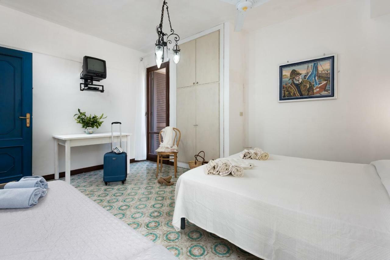 B&B Villa Il Carrubo San Vito Lo Capo Exteriör bild