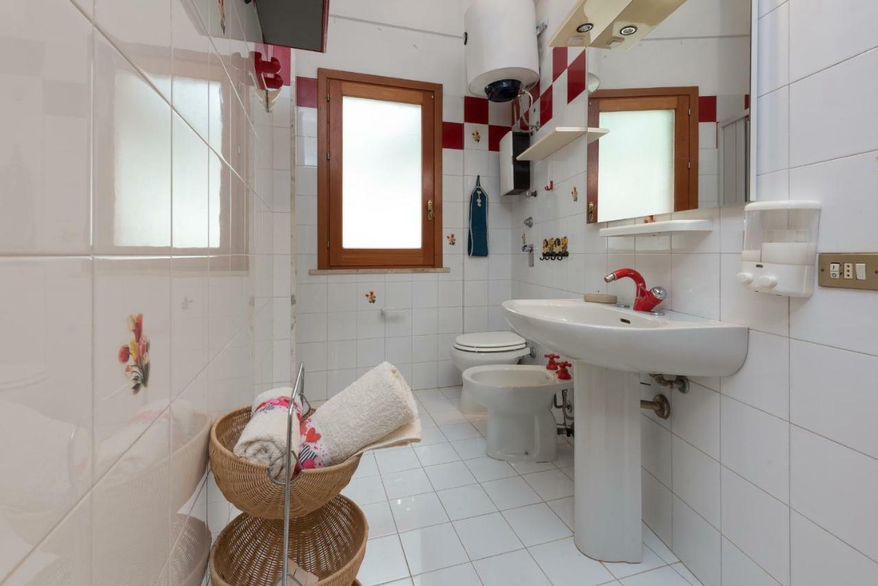 B&B Villa Il Carrubo San Vito Lo Capo Exteriör bild
